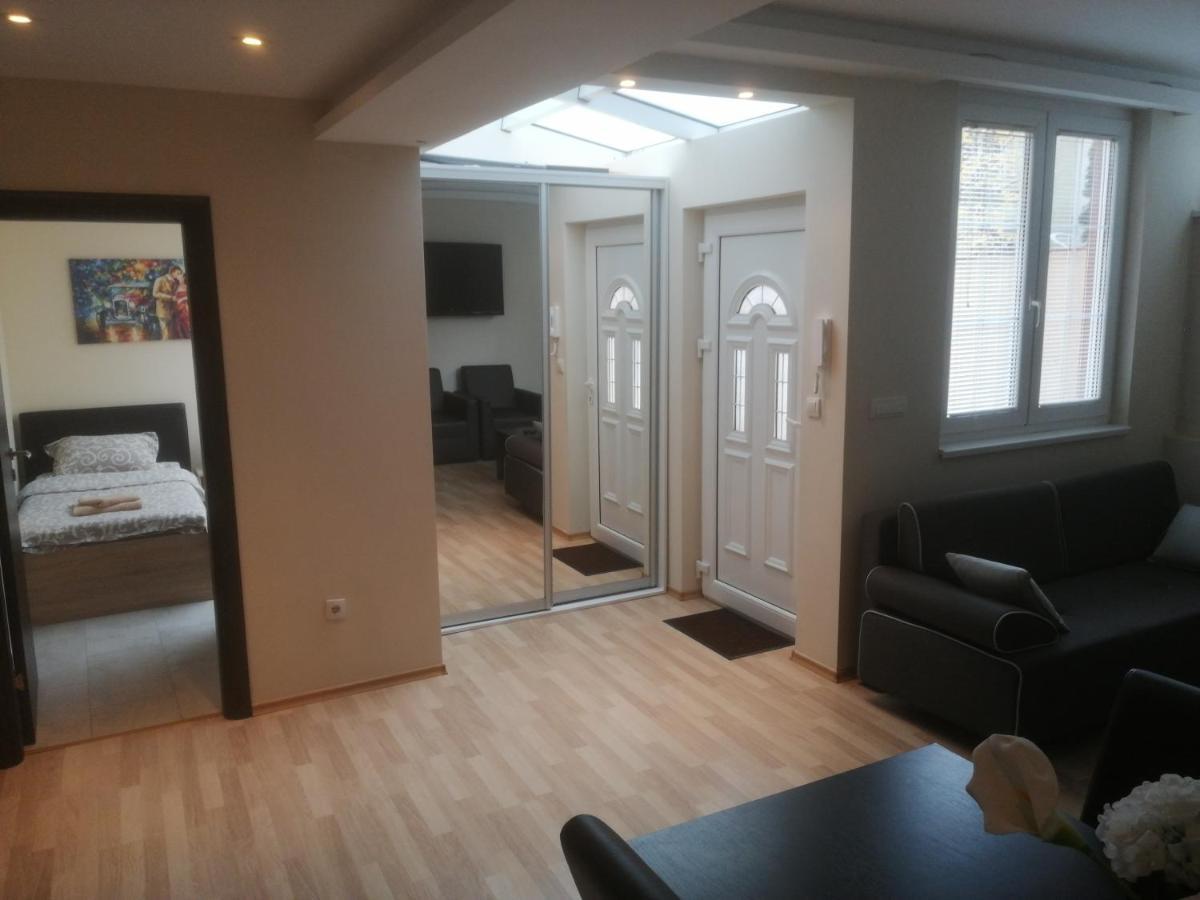 Belgrade Nights Apartment ภายนอก รูปภาพ