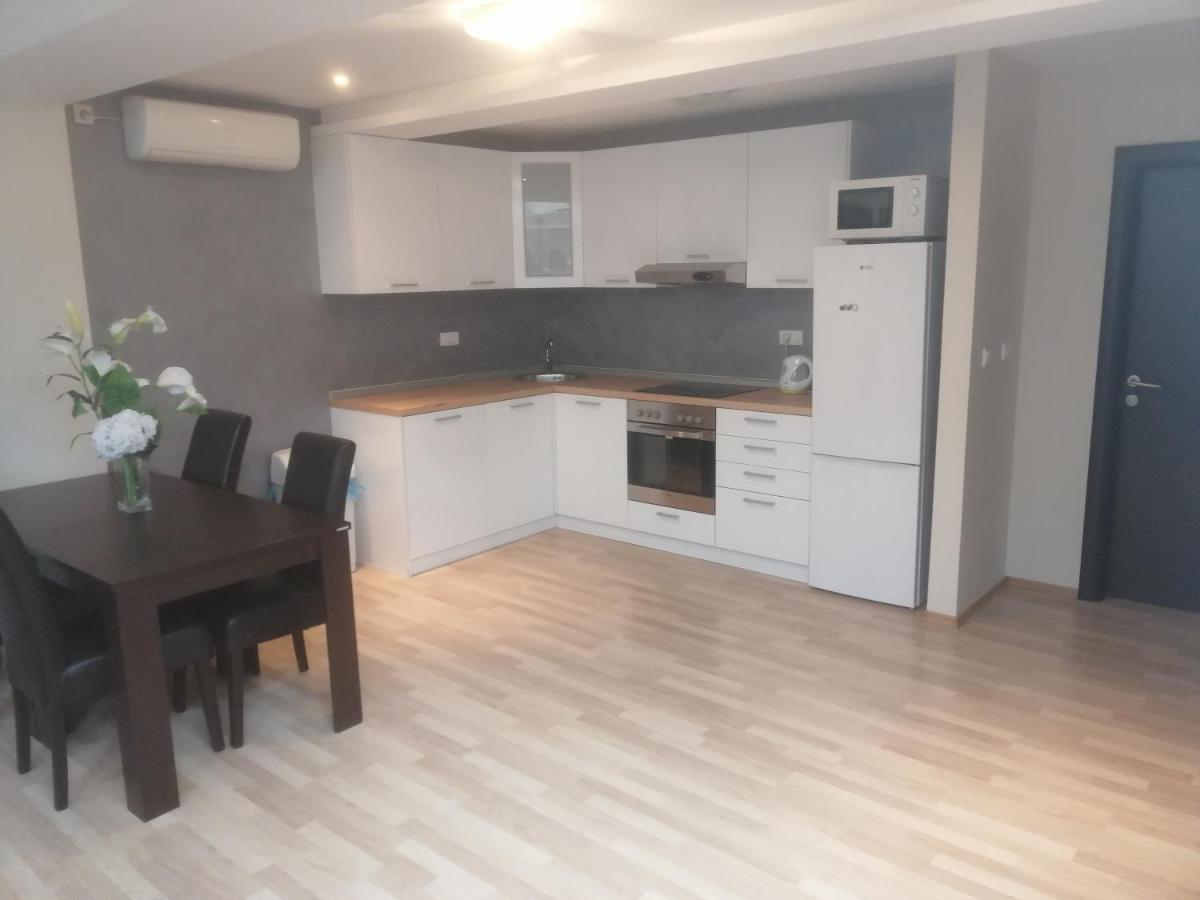 Belgrade Nights Apartment ภายนอก รูปภาพ